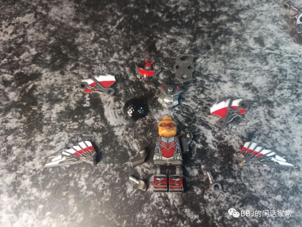WM 6117 Falcon and the Winter Soldier Series MiniFigure Set 8 image 1