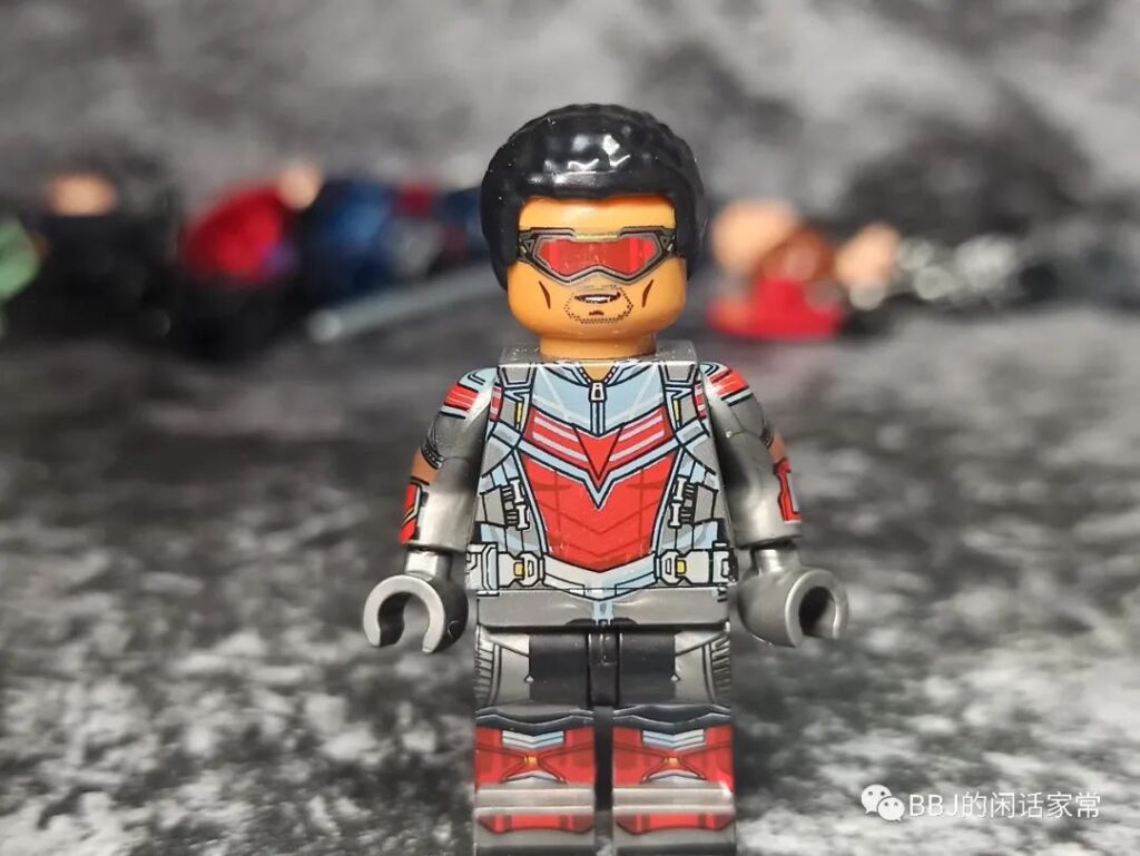 WM 6117 Falcon and the Winter Soldier Series MiniFigure Set 15 image 7