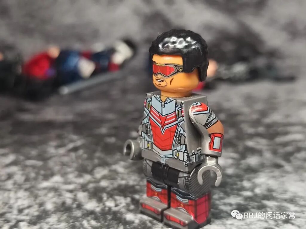 WM 6117 Falcon and the Winter Soldier Series MiniFigure Set 17 image 9